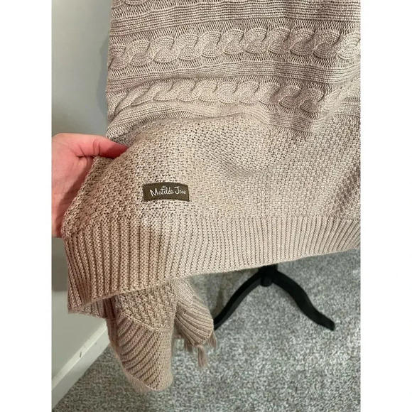 Matilda Jane Mind’s‎ Eye Cable Knit Tassel Longline Vest - Picture 8 of 10